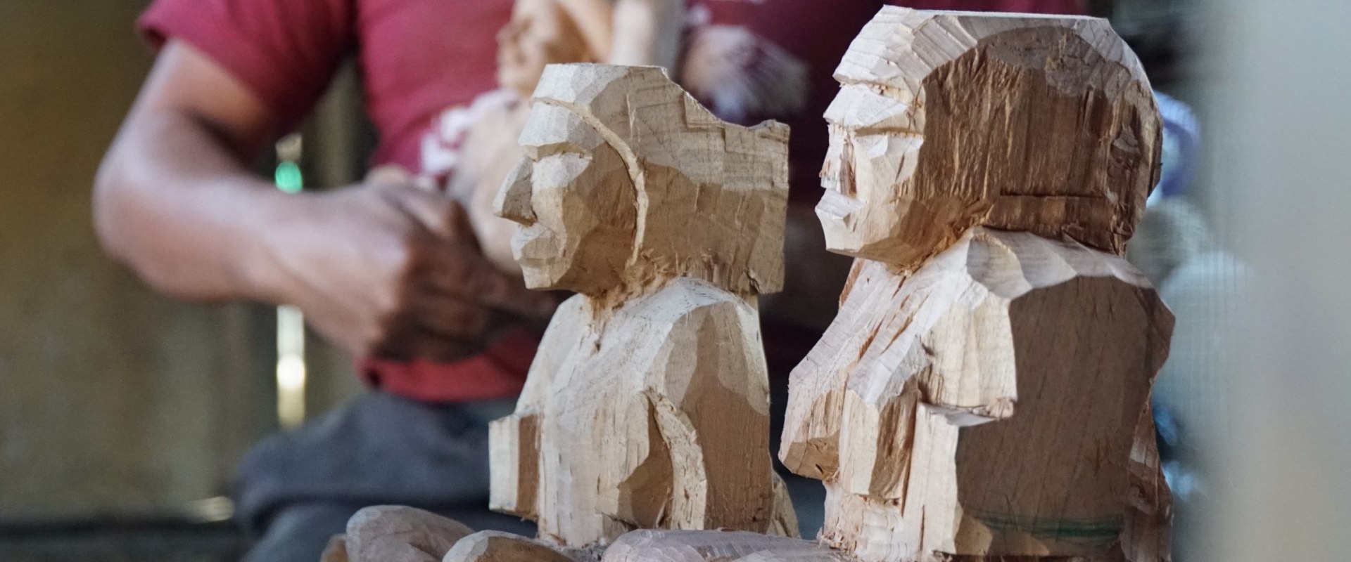 what-types-of-artisans-make-handmade-goods-in-the-united-states
